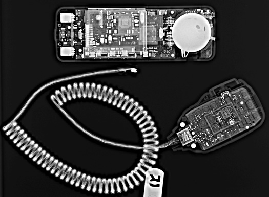 Fig.2: Front view of IC-7000 control head (above); HM-151 mic (below). Image by N7SS.