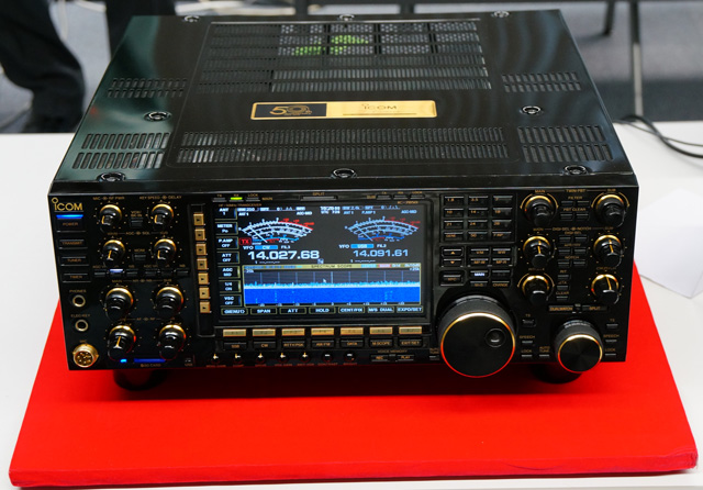 The IC-7850 at Icom Inc. HQ, Osaka. Photo: VR2XMC.